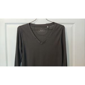 Waffle Knit Embroidered Sleeves Henley Size M